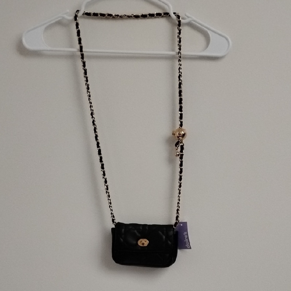 Claire's Black Compact Quilted Luxury Inspired Style Shoulder Crossbody Bag - Picture 9 of 11
